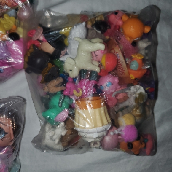 Huge Tiny Toy Lot - Hatchimals, Zuru Mini Brands, Squinkies, L.O.L. Tots + More! - Picture 2 of 8